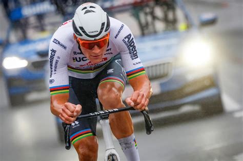 wat verdient mathieu van der poel